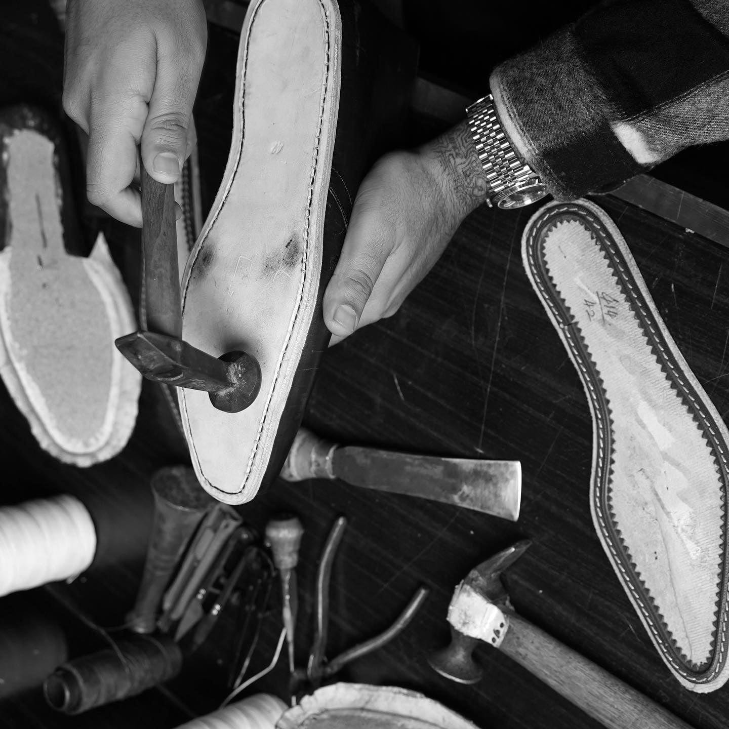 noirtide shoes making