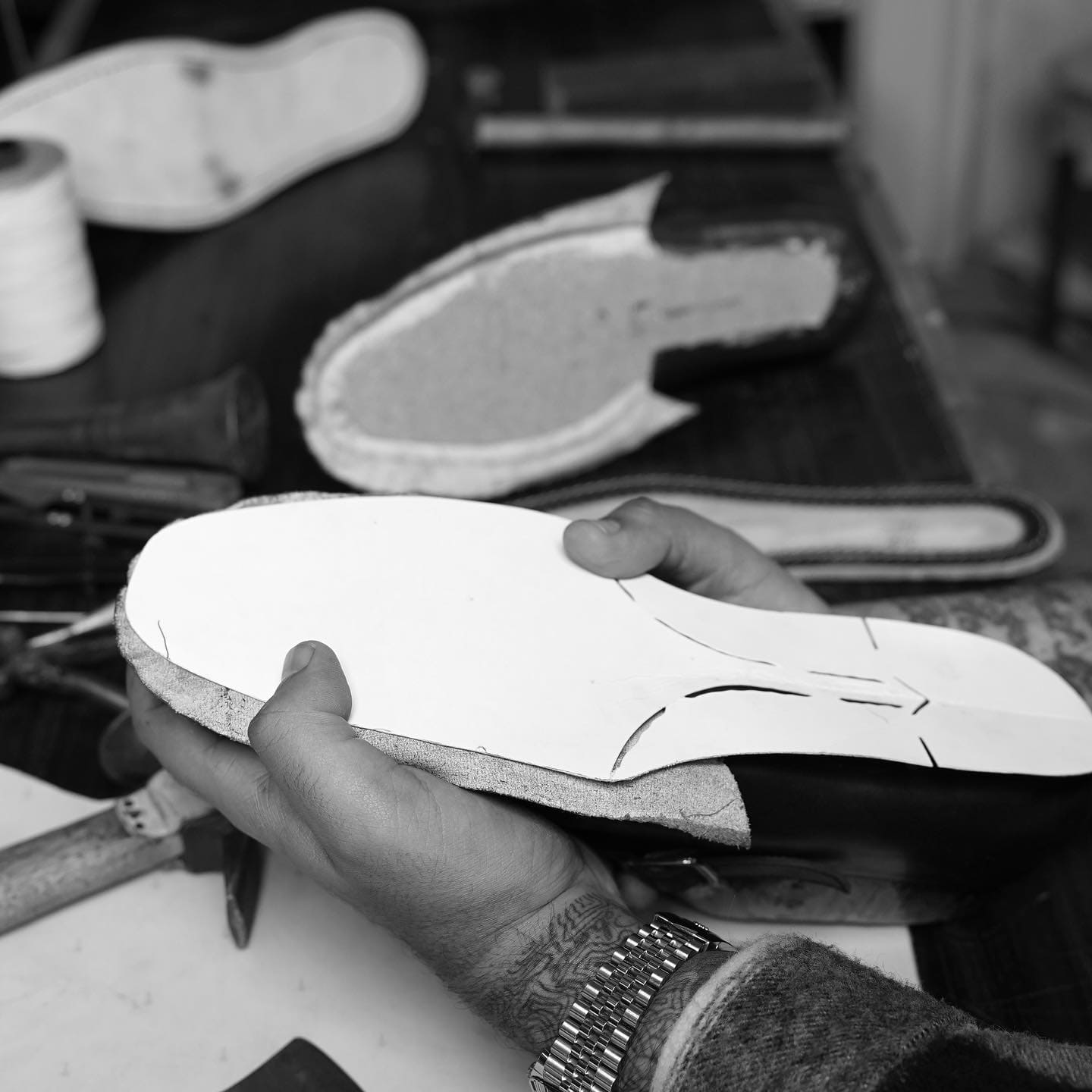 noirtide shoes making