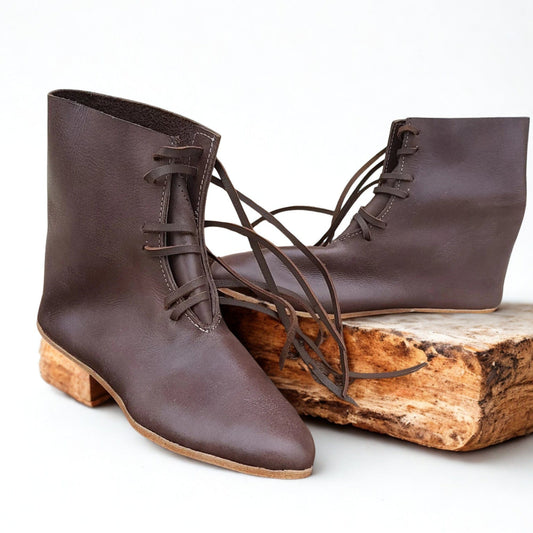 WALERAN Leather Historical Shoes