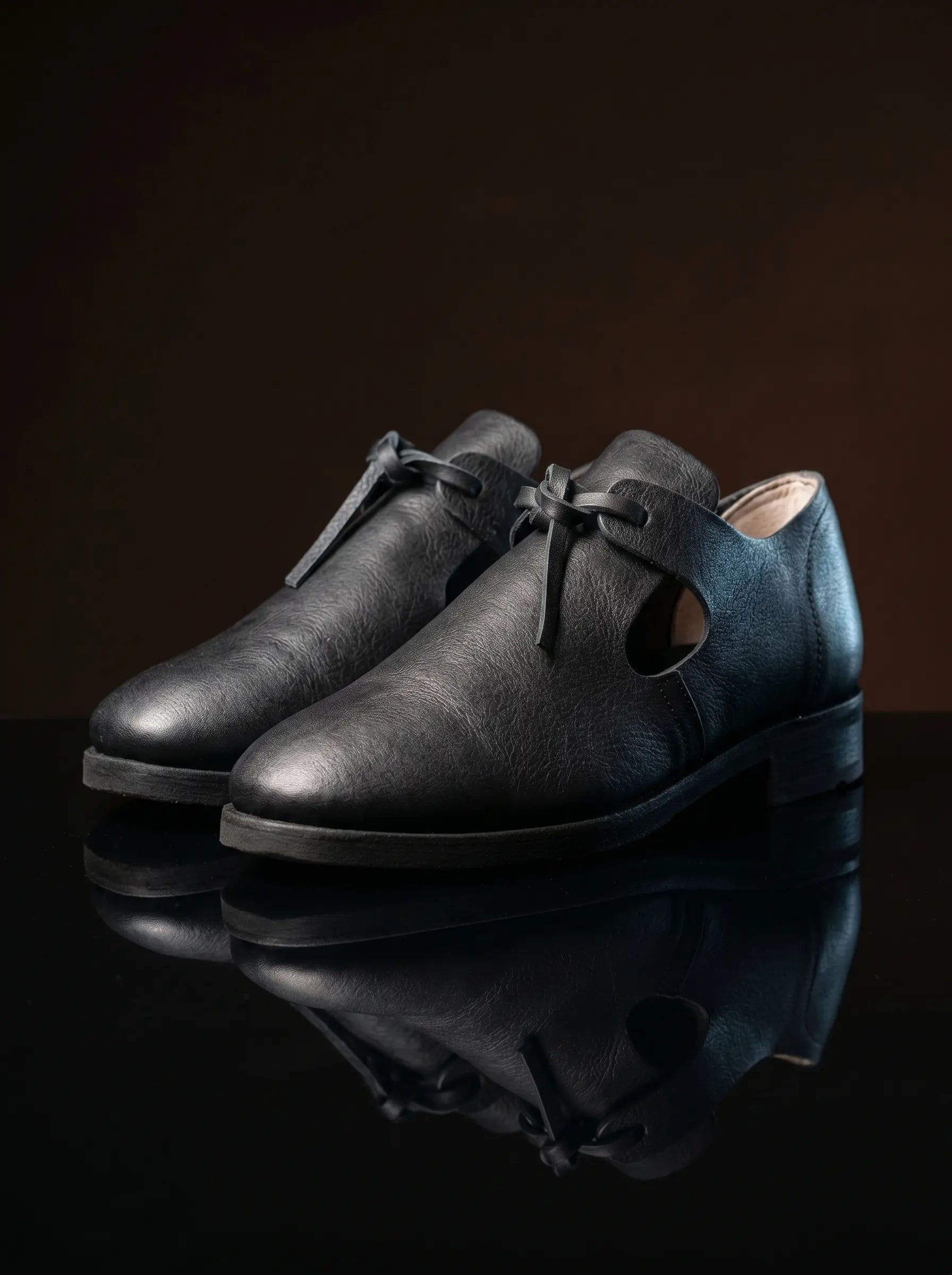 Black genuine leather open latchet shoes — bespoke 16th century reenactment footwear by Noirtide