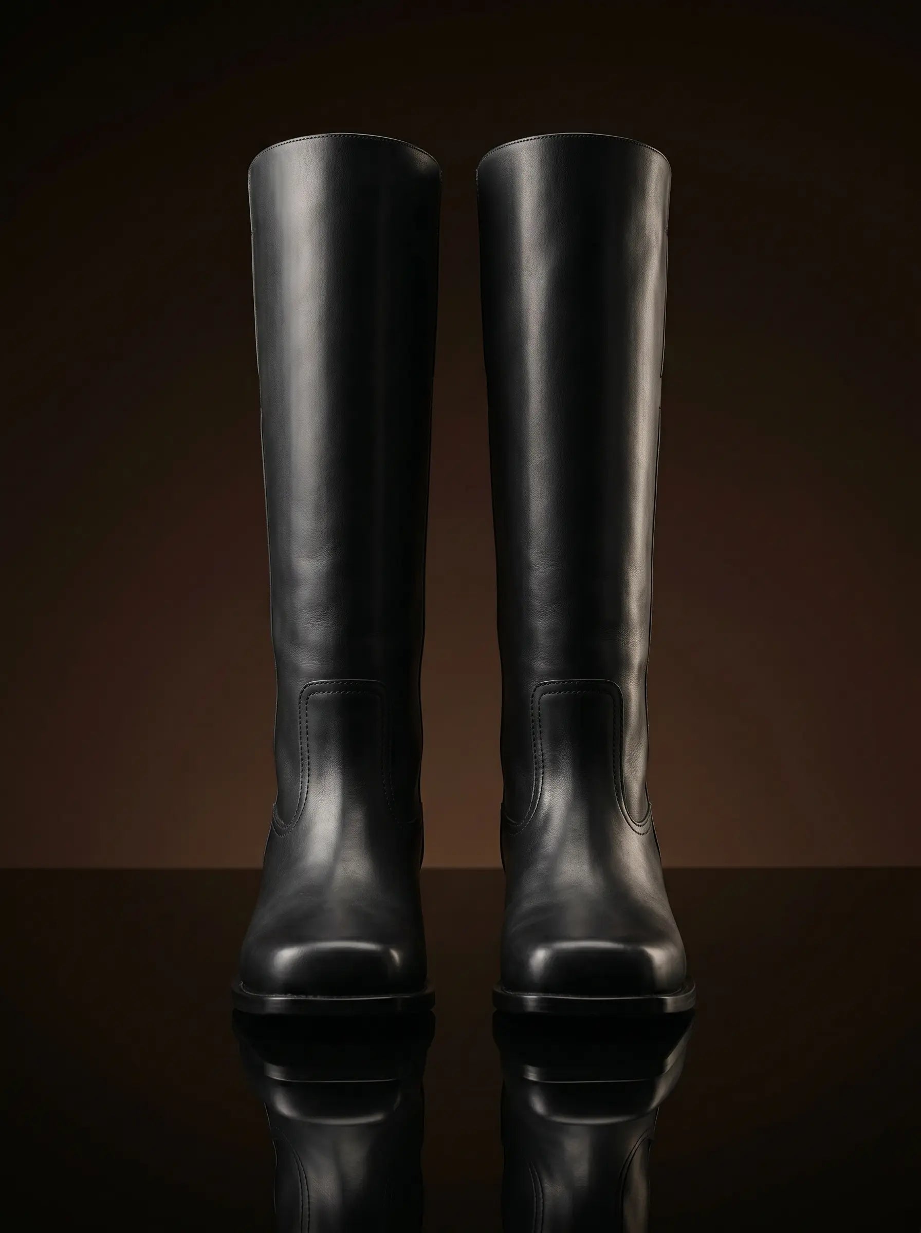 Square toe detail on black Noirtide WWI infantry boot — uncapped toe, rough-out leather uppers