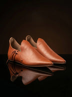 Pair of natural tan handcrafted poulaine crakow shoes — genuine leather, open latchet, made to order — Noirtide