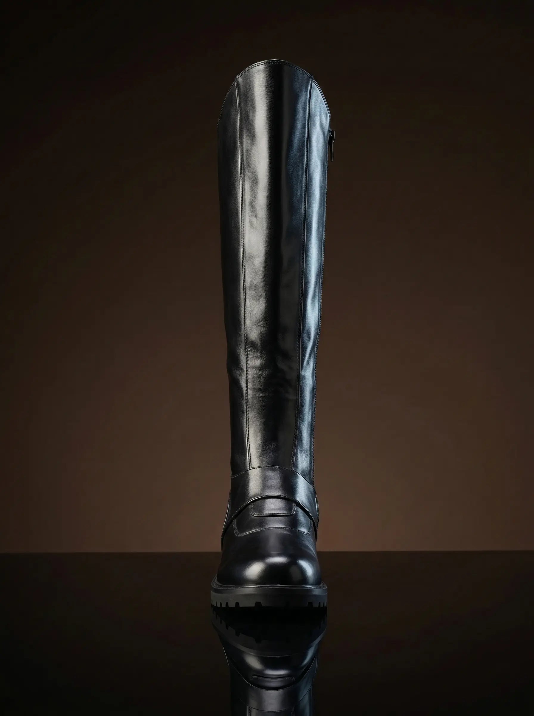 Front view of NOIRTIDE custom Batman Returns cosplay boots