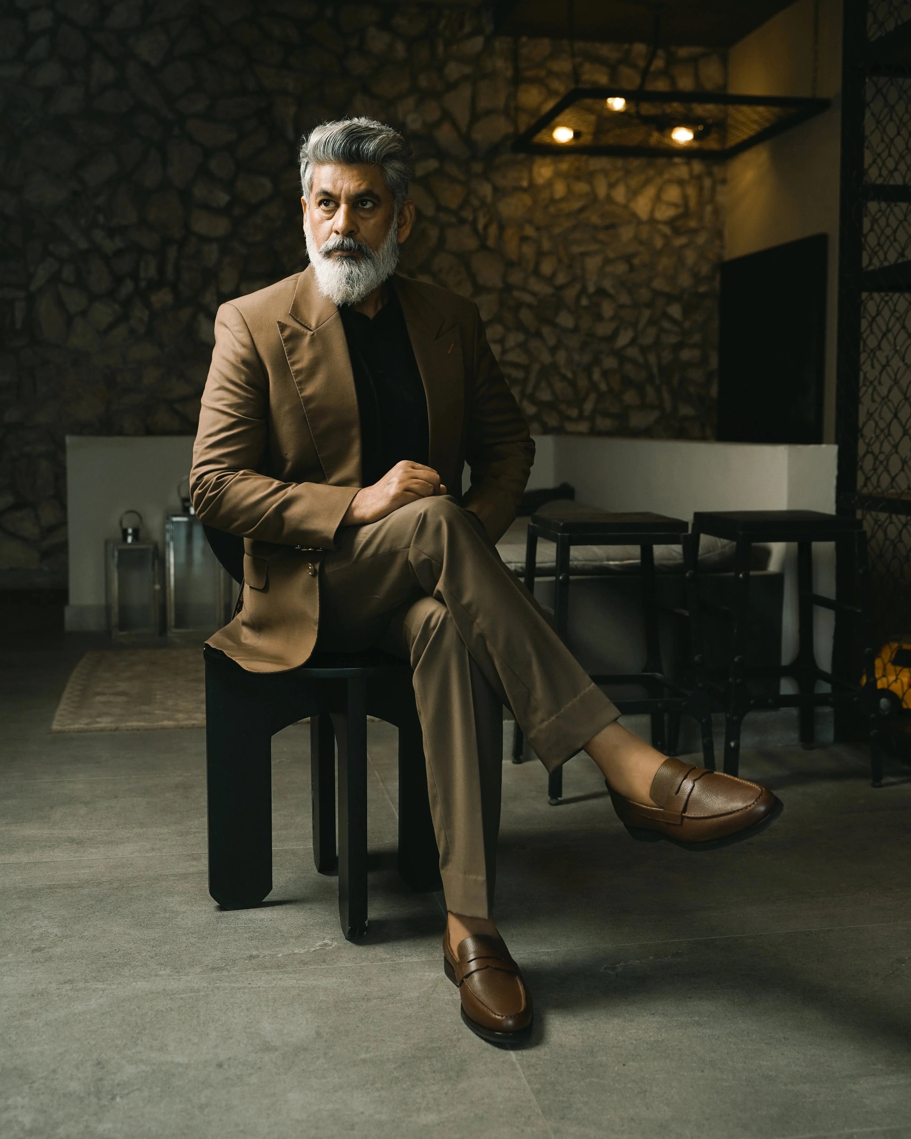 Noirtide Bespoke Brown Pebble Grain Leather Penny Loafers For Men