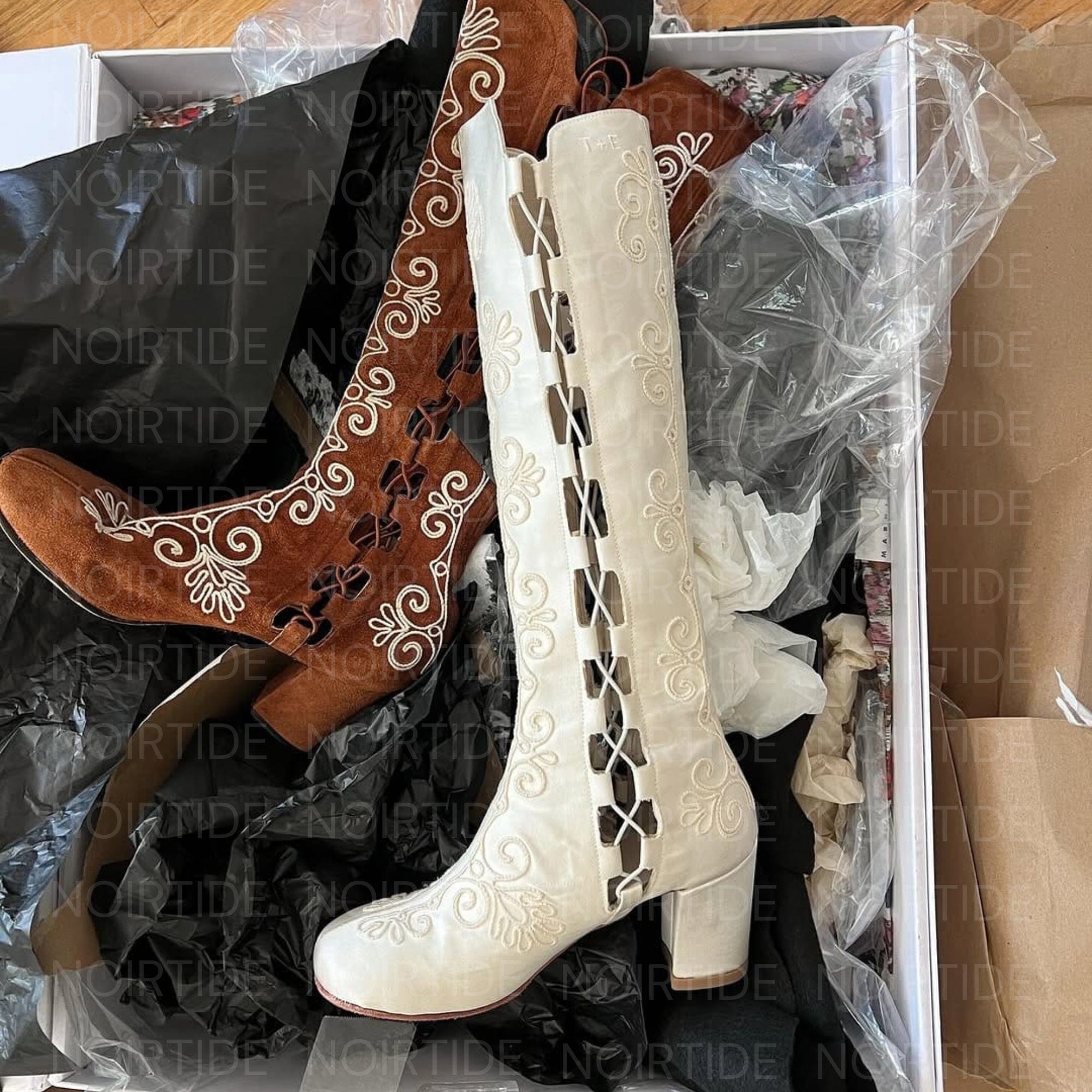 noirtide Custom-Made 60s & 70s Gogo Gladiator Embroidered Boots