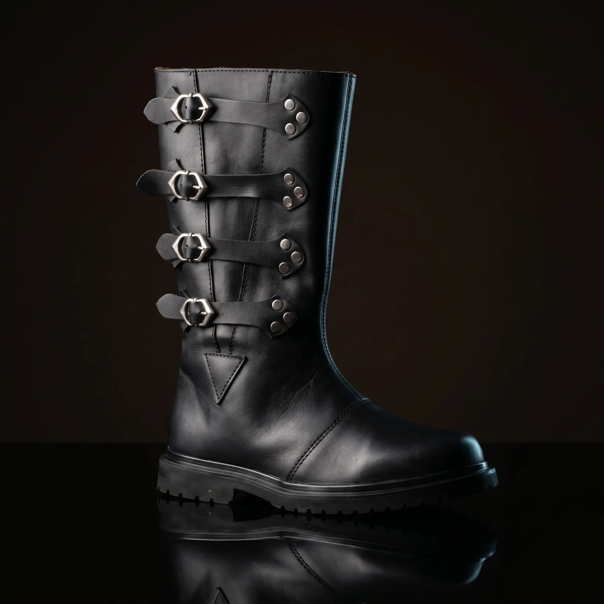 Medieval Duncan leather boots — handmade by NOIRTIDE