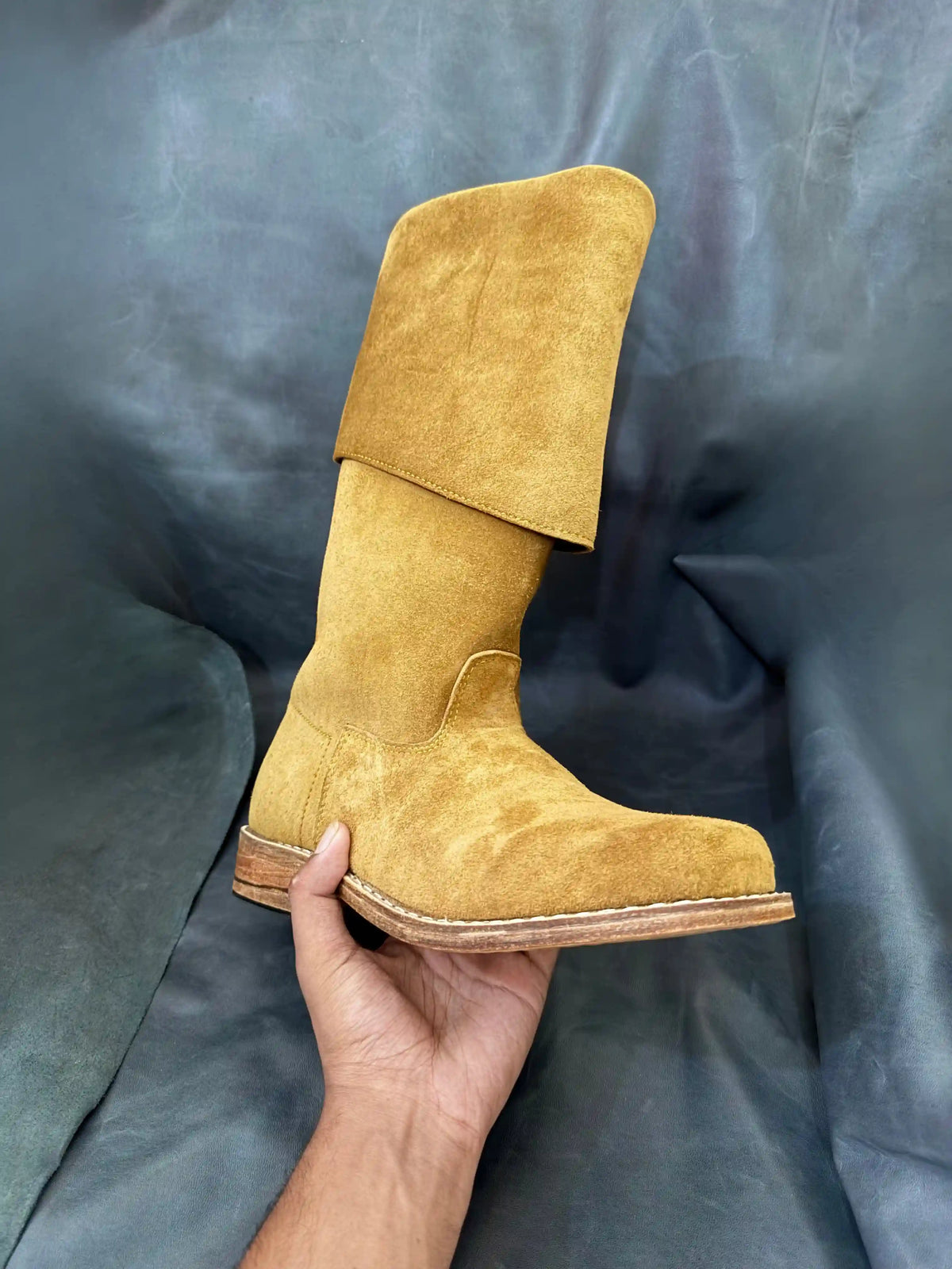 Captain Jack Sparrow cosplay boots in leather — handmade by NOIRTIDE